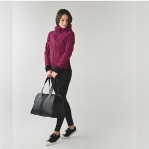 Lululemon | Scuba Hoodie III | Deep Dive Berry Rumble Black | Sz 6 |